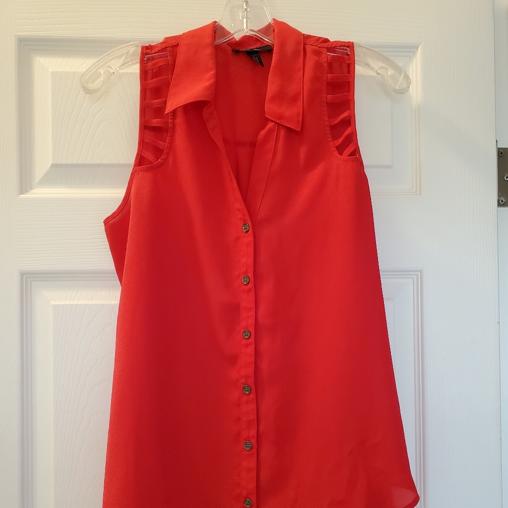 NWOT Red Sleeveless Button Down Top